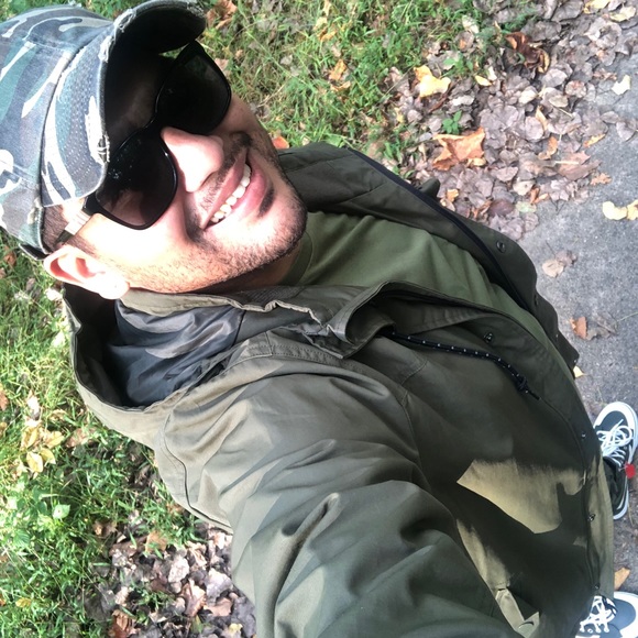 Meet your Posher, Juan - Picture 6 of 12